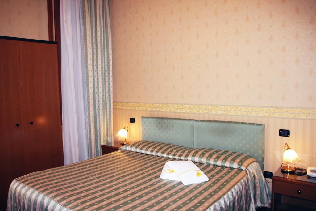 Albergo Ristorante Leon D'Oro Noventa di Piave Kültér fotó