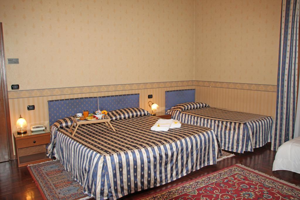 Albergo Ristorante Leon D'Oro Noventa di Piave Kültér fotó