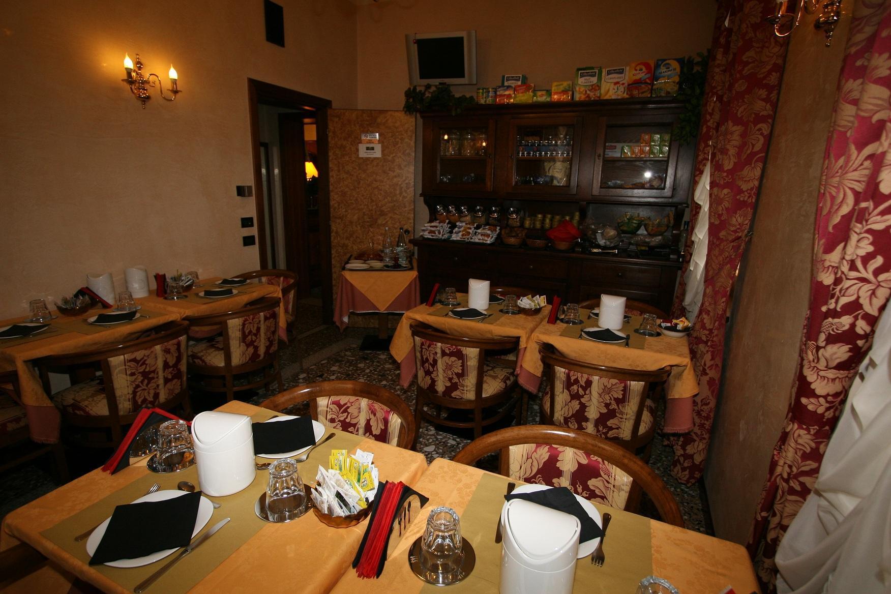 Albergo Ristorante Leon D'Oro Noventa di Piave Kültér fotó
